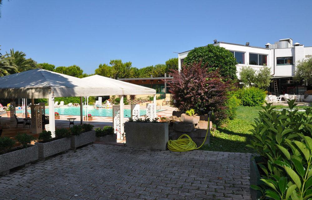 Eden Park 3*
