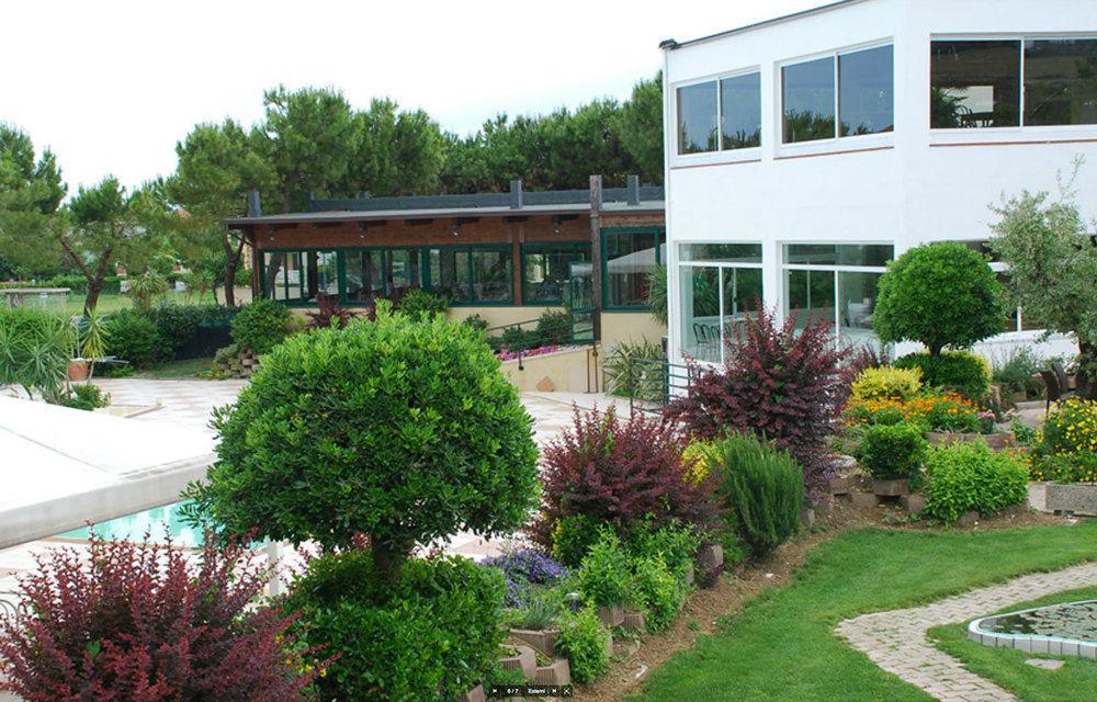 Eden Park Hotel 3*